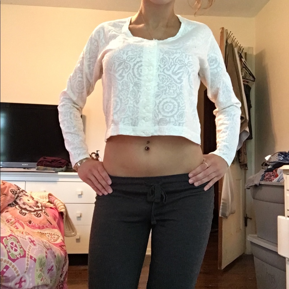 Retro and vintage white button up ls crop top